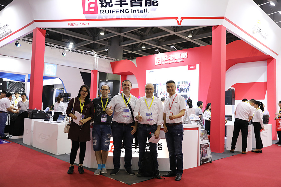 2018年 Get show 来宾如潮 ！锐丰智能科技新品亮相