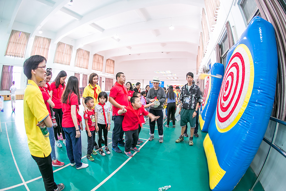 重启童年之旅 |“锐意•童乐”2017年锐丰科技第五届员工运动会