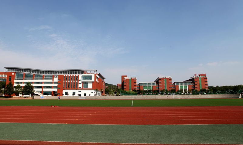 淄博师范高等学校报告厅使用vk曲线阵列系统